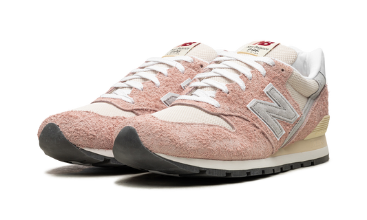 996 "Made In USA - Pink Haze" U996TA