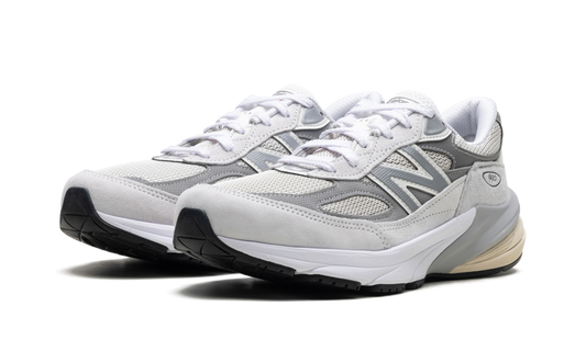 990v6 "Made in USA - Reflection Marblehead" U990NC6