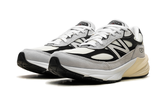 990v6 "Made in USA - Grey / Black" U990TG6