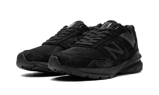 990v5 "Made in USA Triple Black" M990BB5