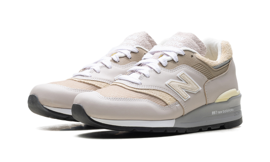 997 "Made in USA - Moonrock / Driftwood" U997GG