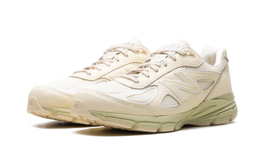 990v4 "Made in USA - Macadamia Nut" U990BO4
