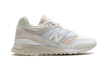 997.5 "MiUSA Kith Easter White Ice Blue Peach" U9975KT
