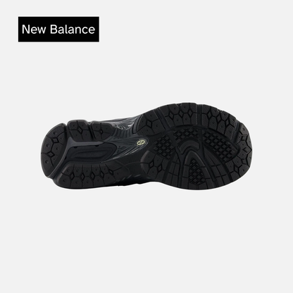 New Balance 2002R Big Kid 'Cordura Pack - Phantom Black'