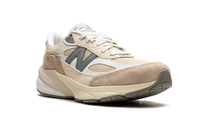 990v6 "Made in USA - Cream" M990SS6
