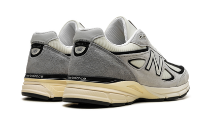 990v4 "Made in USA - Grey / Black" U990TG4
