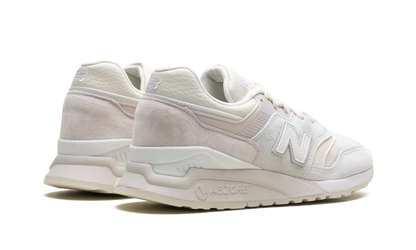 997.5 "MiUSA Kith Easter White Marshmallow Angora" U9975HK