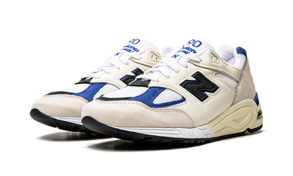 990v2 "Made In USA White/Blue" M990WB2