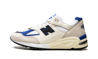 990v2 "Made In USA White/Blue" M990WB2