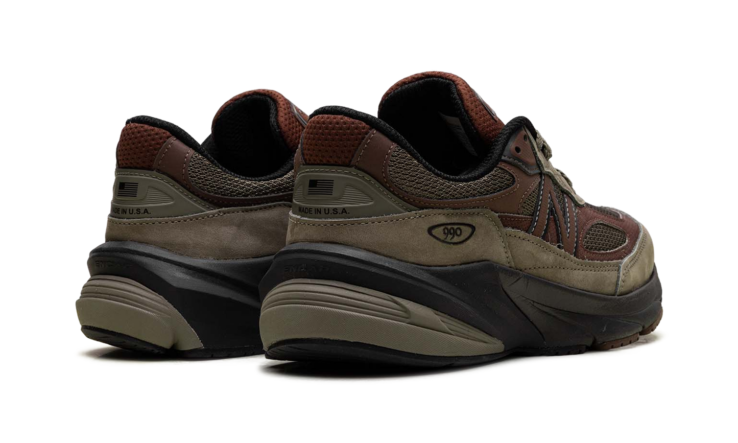 990v6 "Made in USA - Dark Camo / Rich Oak" U990CA6