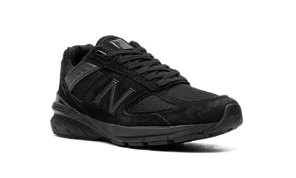 990v5 "Made in USA Triple Black" M990BB5