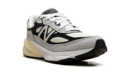 990v6 "Made in USA - Grey / Black" U990TG6