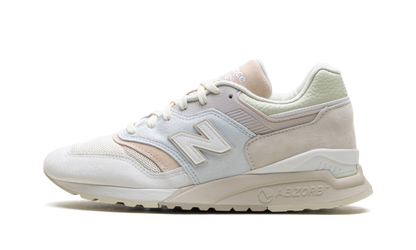997.5 "MiUSA Kith Easter White Ice Blue Peach" U9975KT