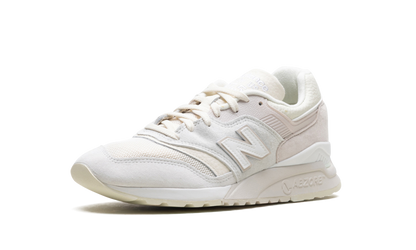997.5 "MiUSA Kith Easter White Marshmallow Angora" U9975HK